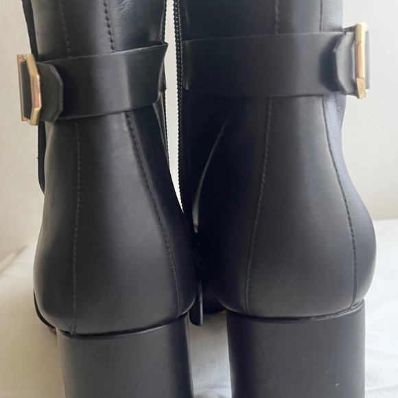 Cole Haan Ettie Buckle Pointed Toe Ankle Bootie Black Block heal - Picture 6 of 10